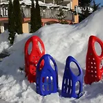 Waldschloessl Latschach ober dem Faakersee
