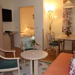 Aparthotel Waldschloessl Latschach ober dem Faakersee