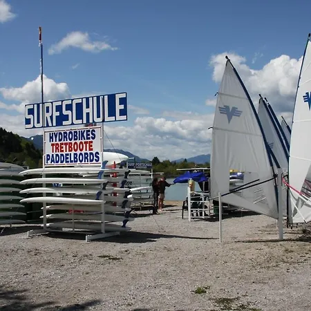 Waldschloessl アパートホテル 4*