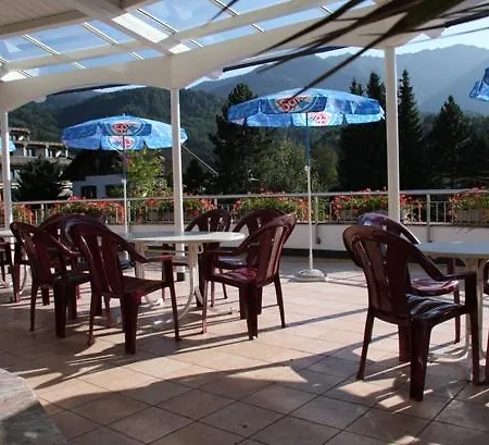 Waldschloessl アパートホテル Latschach ober dem Faakersee
