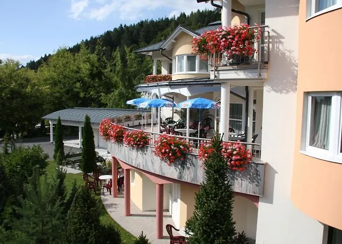 Waldschloessl Aparthotel 4*